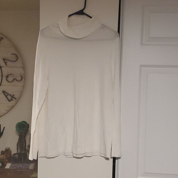 JM collection turtleneck sweater  - Picture 5 of 9